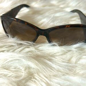 Michael Kors sunglass good condition authentic